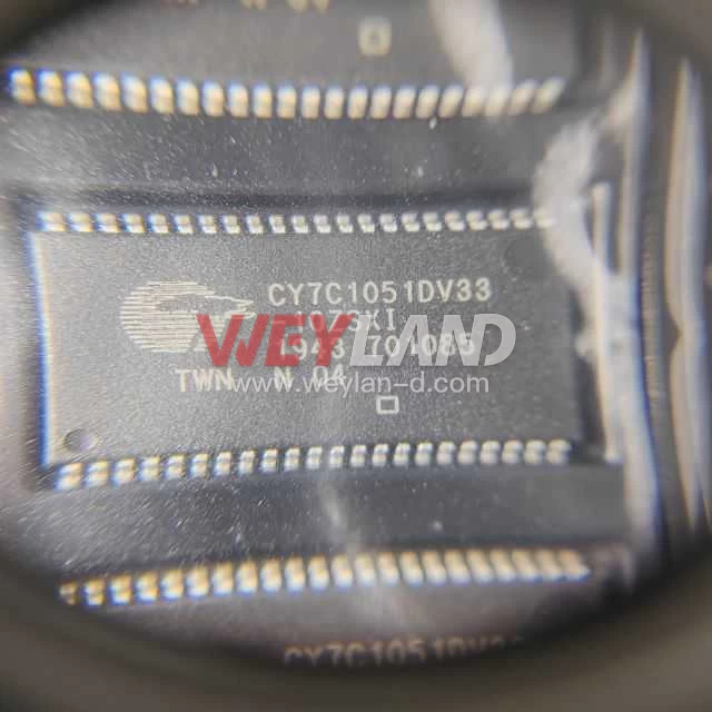 Infineon CY7C1051DV33-10ZSXIT Picture three