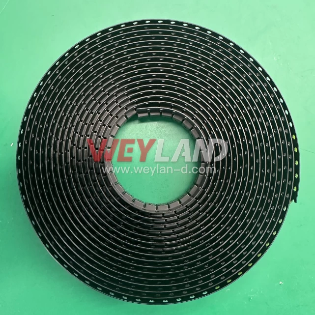 Microchip ATTINY13A-SSUR Picture two