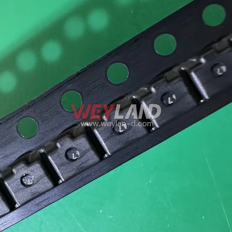 Texas Instruments REF3025AIDBZR Picture three