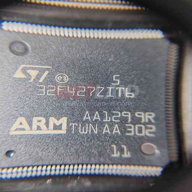 STM32F427ZIT6