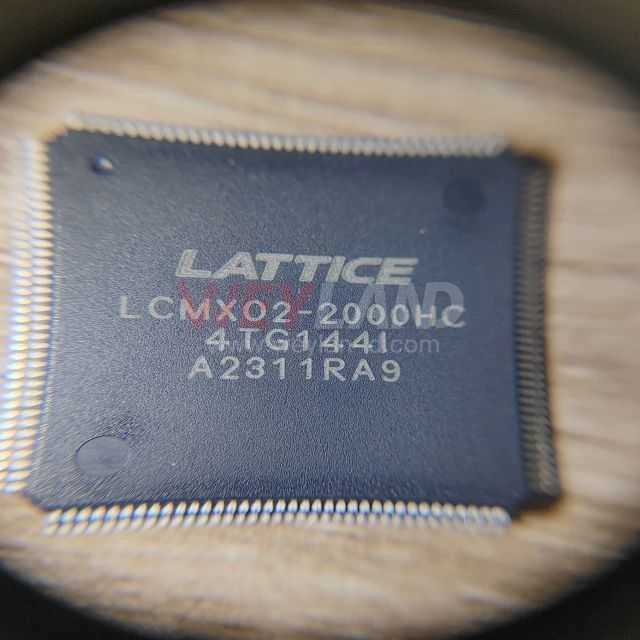 LCMXO2-2000HC-4TG144I