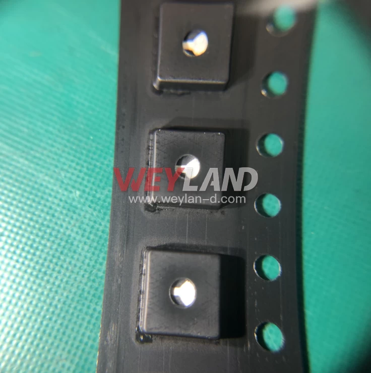 Microchip MCP1702T-3302E/MB Picture two