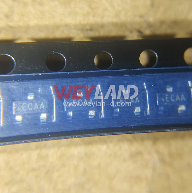 Analog Devices MAX6141EUR+T