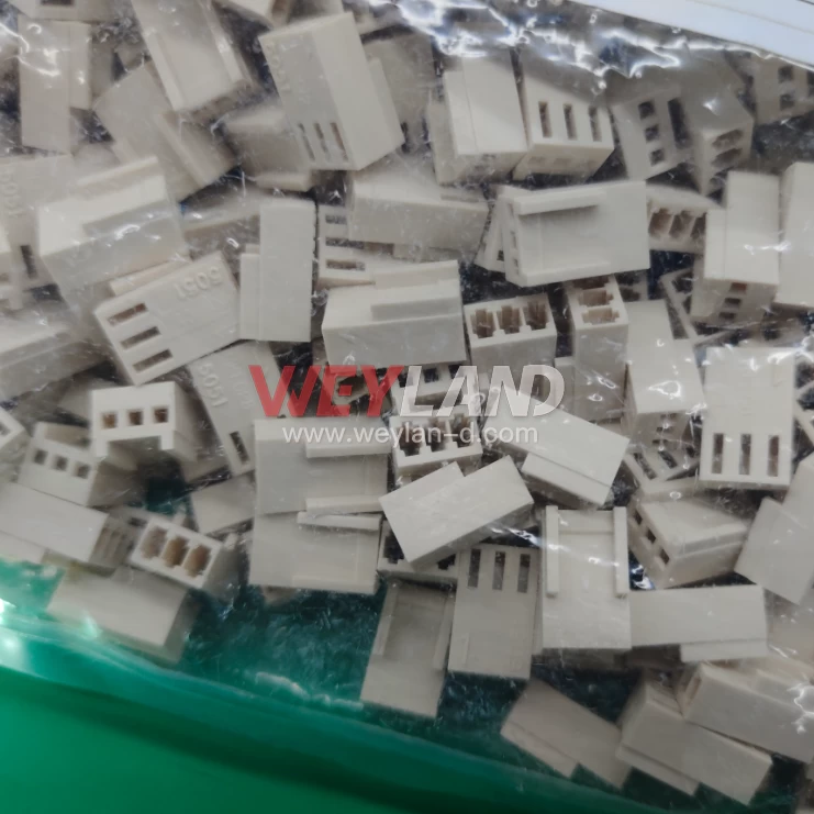 Molex 22-01-1032 Picture two