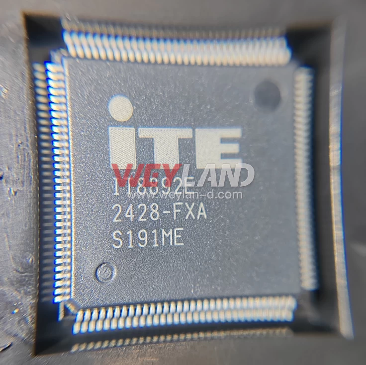 ITE IT8892E/FX Picture two