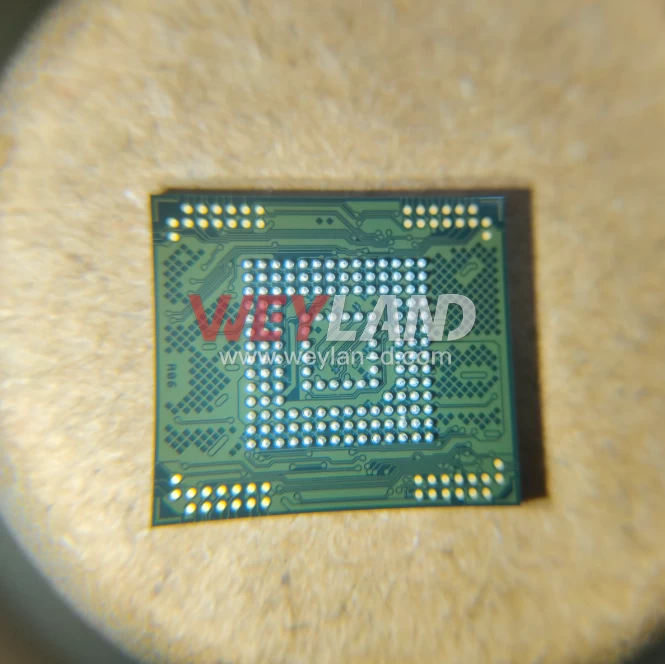 Micron MTFC16GAPALBH-IT Picture three