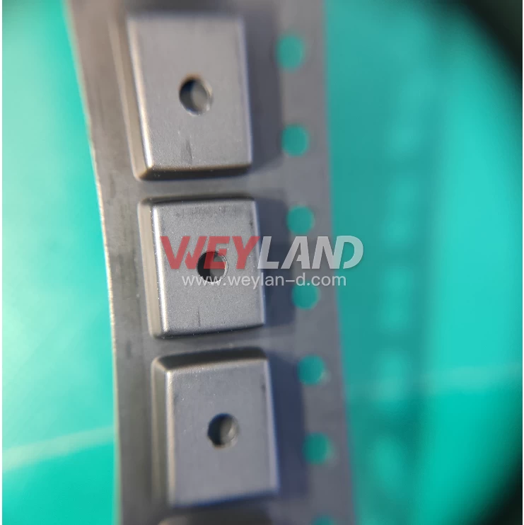 Texas Instruments REF200AU/2K5 Picture three