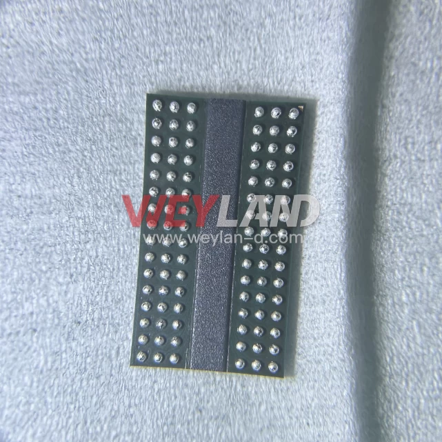 Micron MT40A512M16TB-062E:R Picture two