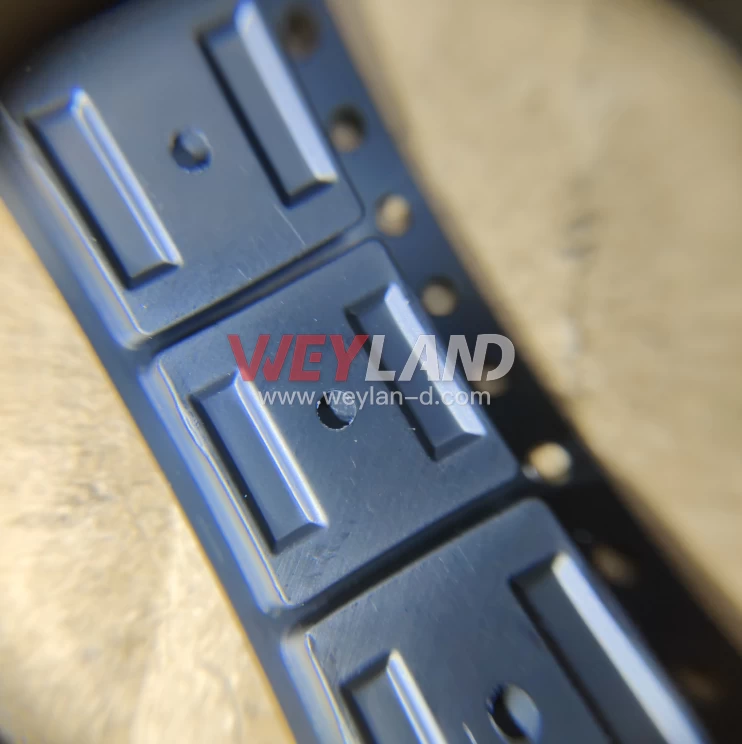 Analog Devices ADM2483BRWZ-REEL Picture three