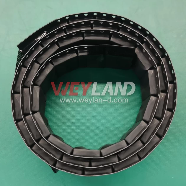 Analog Devices MAX3535EEWI+T Picture two