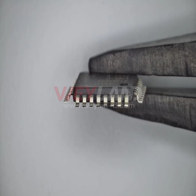 Microchip ATSAMD20E18A-AU Picture four